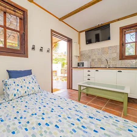 Cubo's Mijas Huerta Rica Buganvilla Apartment *